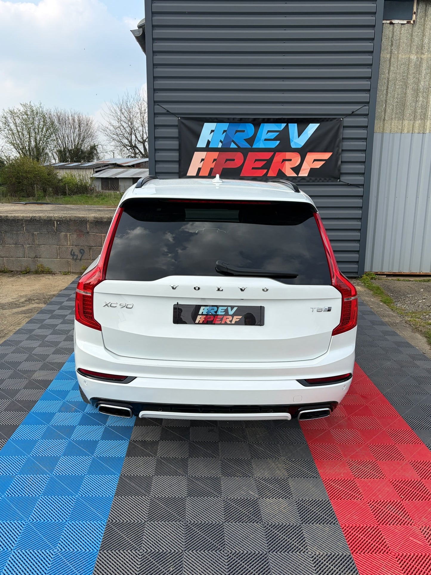 VOLVO XC90 T8 AWD 303 + 87ch R-Design Geartronic