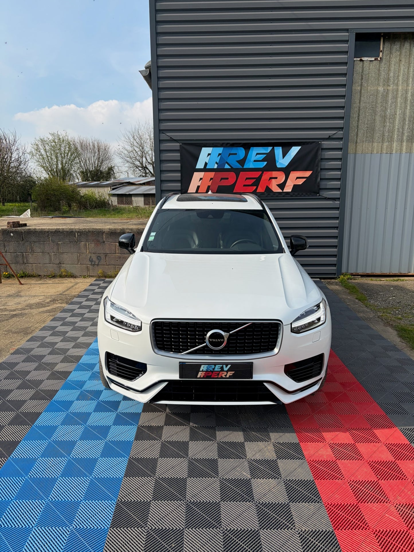 VOLVO XC90 T8 AWD 303 + 87ch R-Design Geartronic